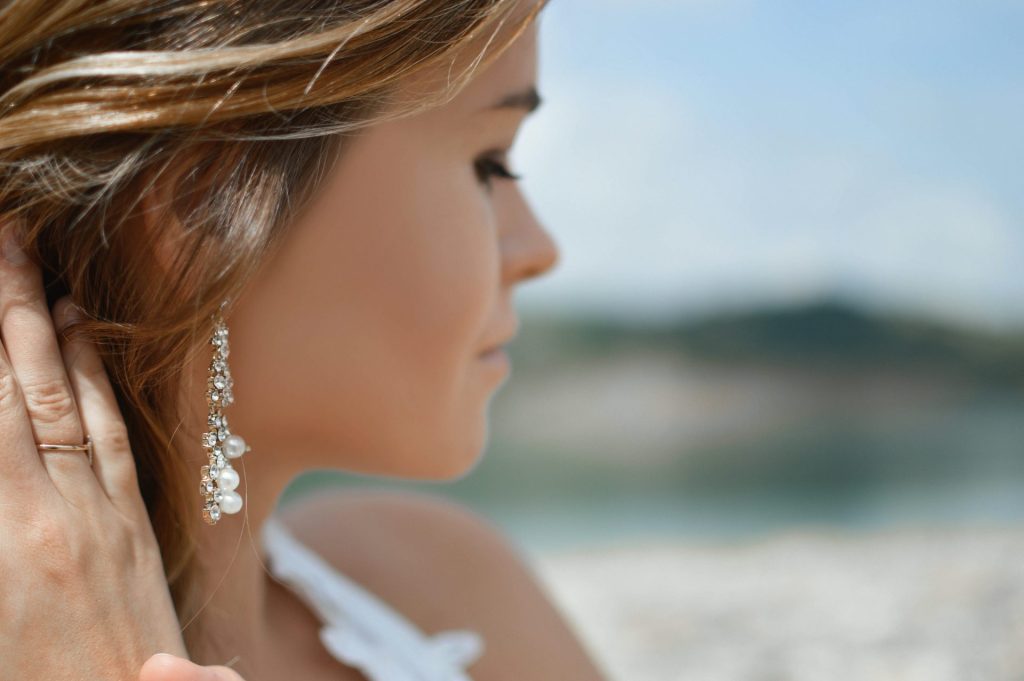 girl wearing Earrings