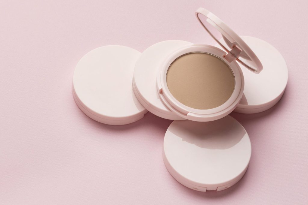Cushion foundation comparison with liquid foundation